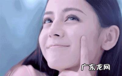 宅家的妹子们谁有美容秘籍,可以拍下来护肤和化妆的程序么?用多图组照的方式分享一下?