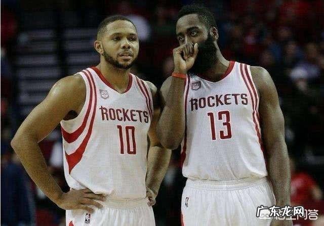 尼克斯主场110:114不敌火箭,为什么说本场比赛是火箭双登战尼克斯全队呢?