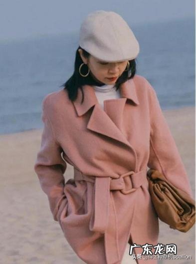 大衣里面穿什么?冬日怎么穿搭才能美出天际?