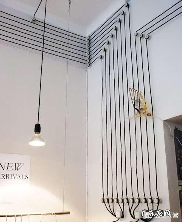 装修时走的明线,结果太丑了,用什么东西能把明线槽盖住呢?需要注意哪些问题?