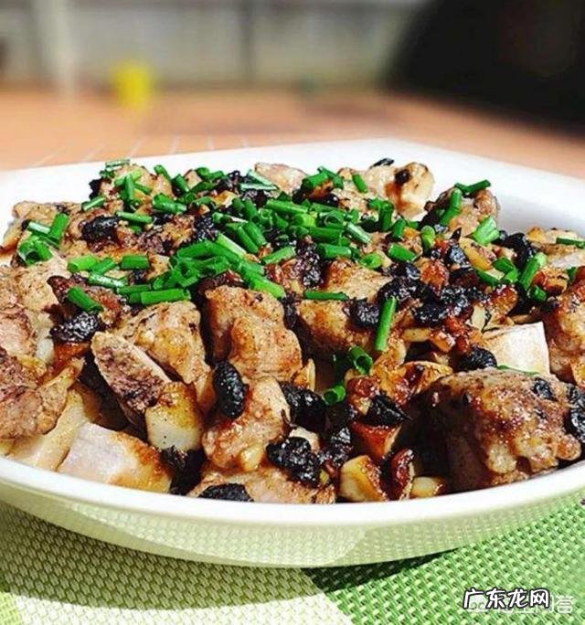 排骨蒸芋头怎么做好吃？