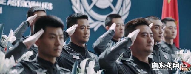 《流浪地球》刘培强工作交接完成,即将返回地球,为什么后面刘培强又说“流浪地球计划一开始,就再也回不去了”?