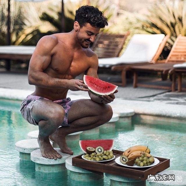 什么样的泳衣比较性感好看?