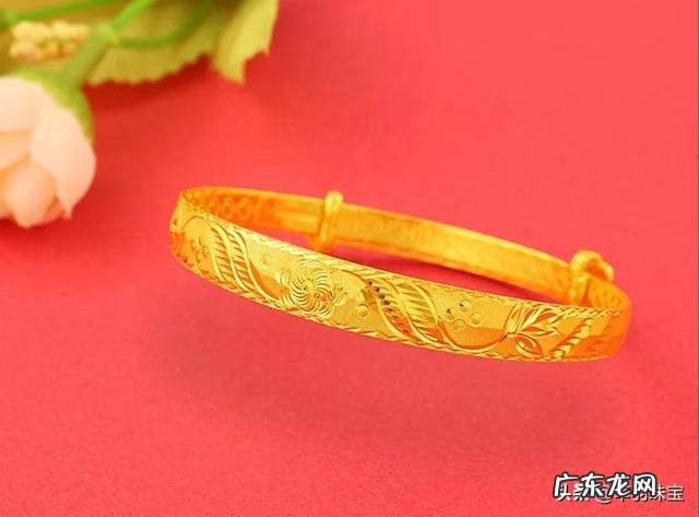 今年黄金大牛市,这个时候把黄金首饰卖了,等跌了再买回来,这样的想法如何?