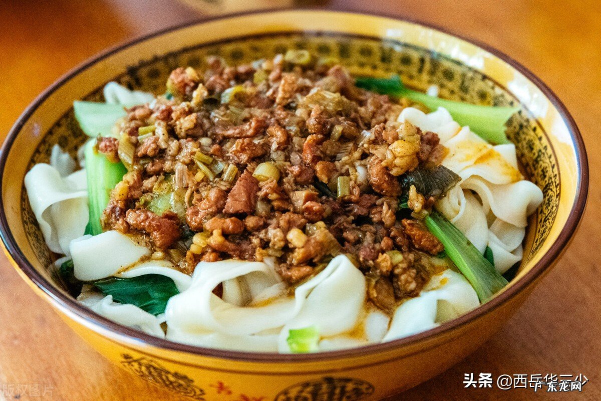 能说说你们家乡的主食是什么,有什么特色小吃?