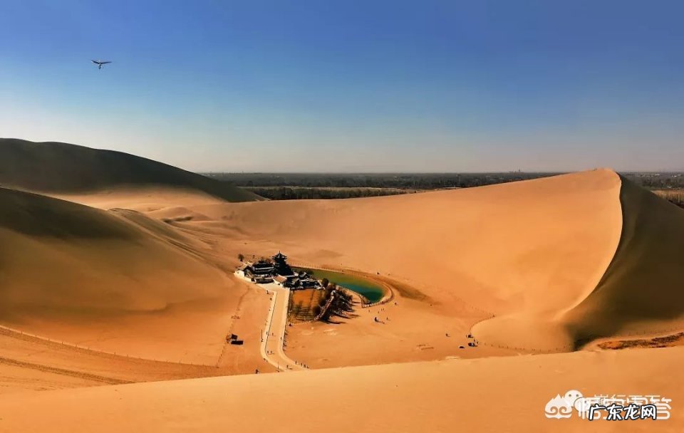 我曾从兰州出发去敦煌,去参观敦煌莫高窟和鸣沙山,敦煌为何被誉为世界文明艺术之都?