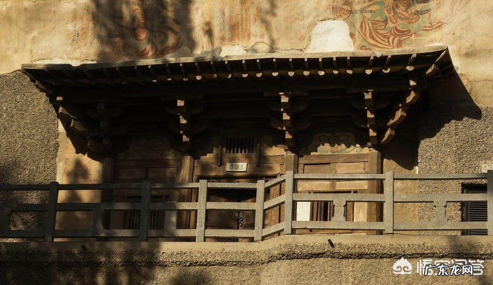 我曾从兰州出发去敦煌,去参观敦煌莫高窟和鸣沙山,敦煌为何被誉为世界文明艺术之都?