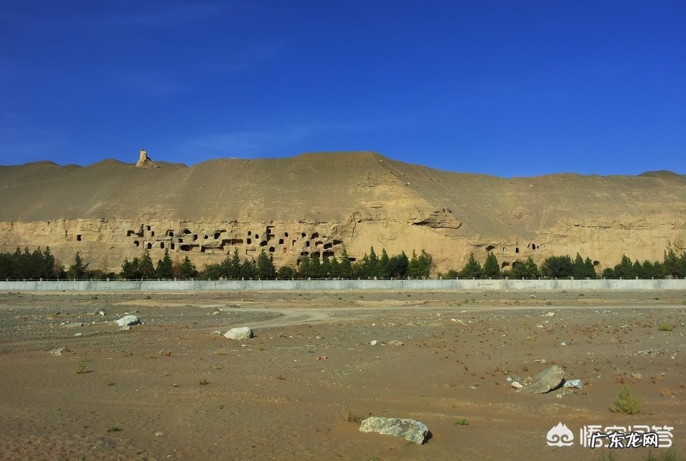 我曾从兰州出发去敦煌,去参观敦煌莫高窟和鸣沙山,敦煌为何被誉为世界文明艺术之都?