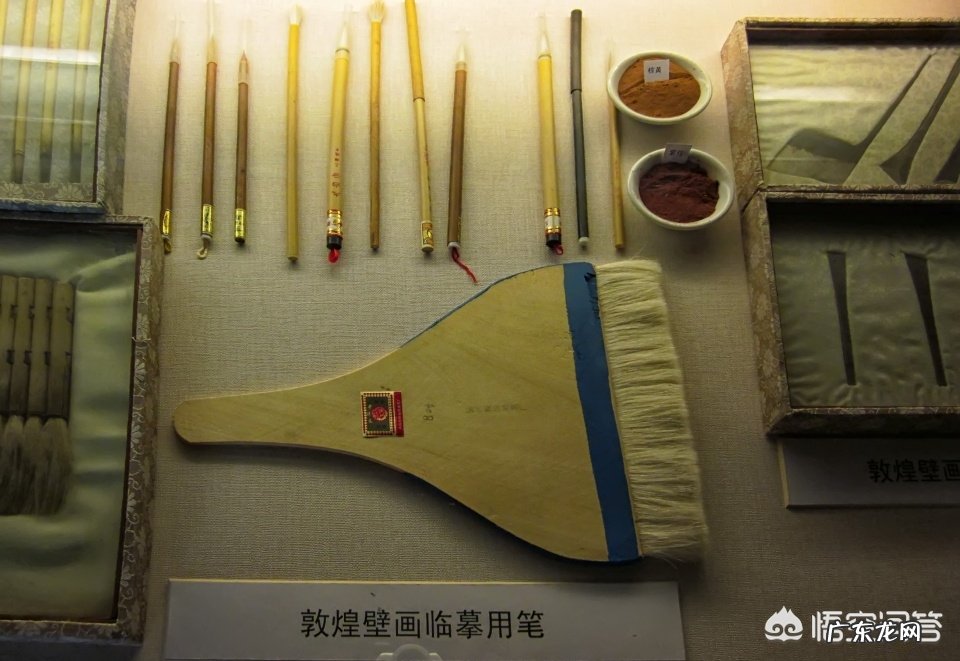 我曾从兰州出发去敦煌，去参观敦煌莫高窟和鸣沙山，敦煌为何被誉为世界文明艺术之都？