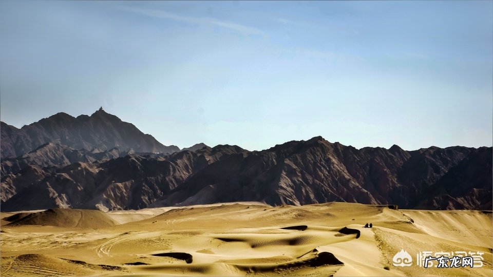 我曾从兰州出发去敦煌,去参观敦煌莫高窟和鸣沙山,敦煌为何被誉为世界文明艺术之都?