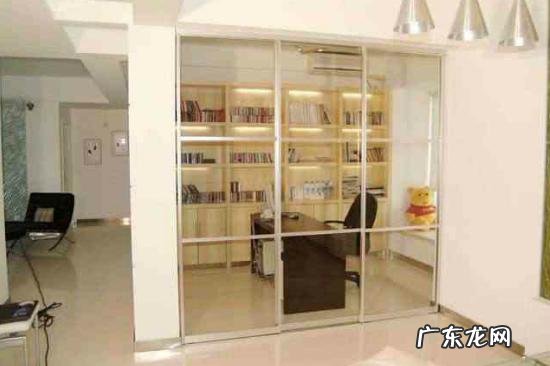 如何打造一个小而精致的书房?