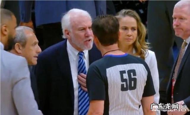 波波维奇开场63秒被驱逐,赛后却搞笑闯入马龙教练采访,波波是故意被驱逐输球吗?