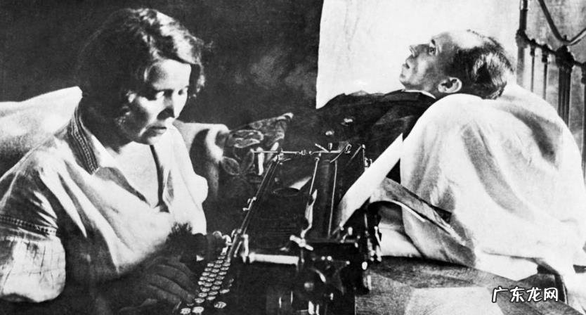 从学校出来几年后,为何读《钢铁是怎样炼成》的金句有很深的感堪?