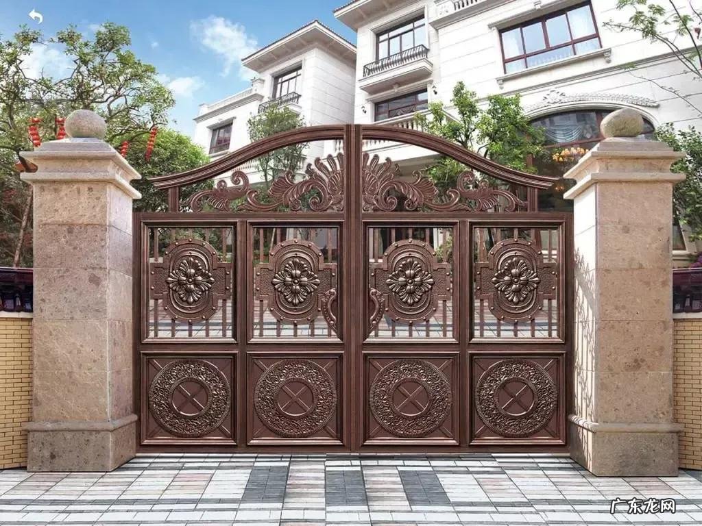 古语“一户开两门,人财都难存”,是啥讲究?老祖宗的忠告 家里两个大门的风水好不好