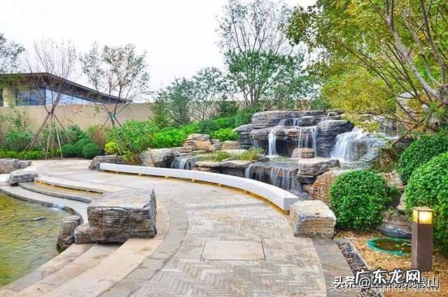 庭院假山鱼池要做在什么方位?有哪些风水禁忌? 坐南朝北的房子鱼池位置