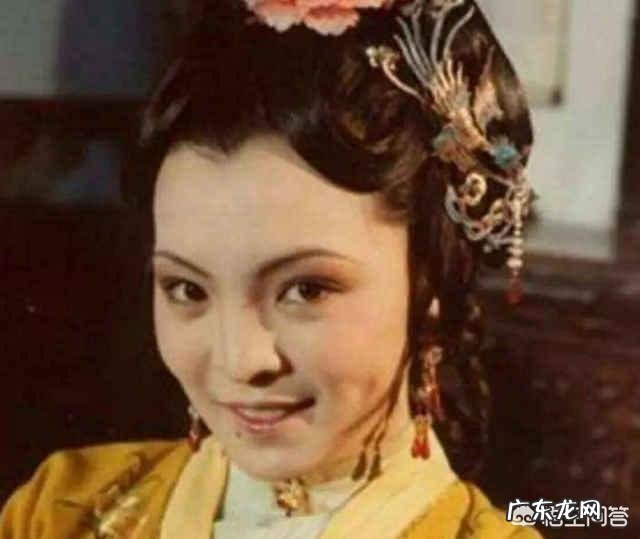 《红楼梦》里的夏金桂,为什么没成为大观园里的诗人,反而成为了“河东狮”?