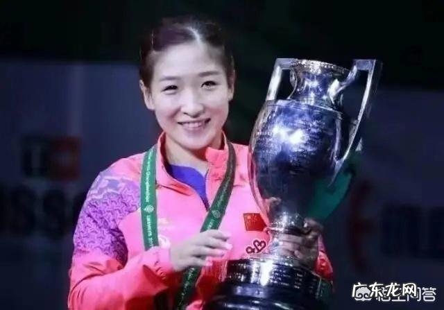 乒乓球亚锦赛,刘诗雯势不可挡3-0横扫石川佳纯晋级4强。你怎么看?