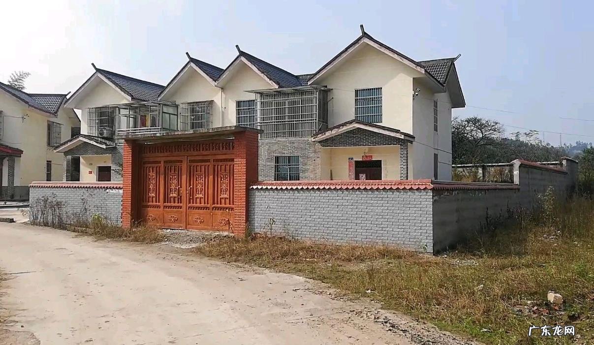 为啥说:唇边嘴角风云地?这句话是什么意思?为什么住在这里不好 转角处的房子风水好吗