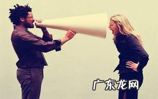 男人撒谎时都有哪些表现?