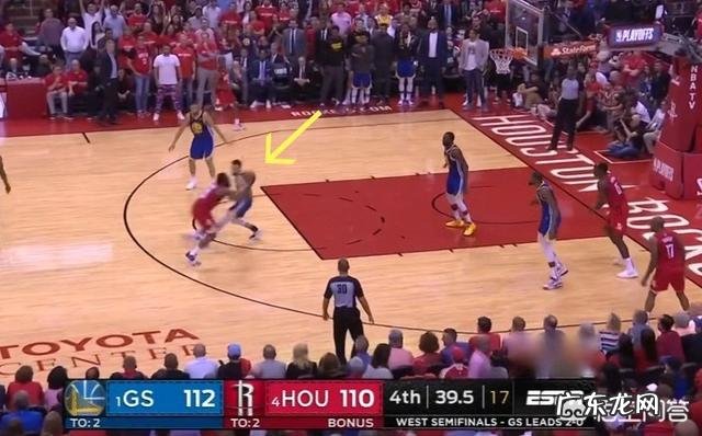 火箭和勇士G3关键时刻哈登造成库里第5犯，张卫平说这是哈登故意找犯规，你怎么看？