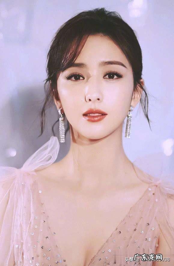 喜欢性感美女的男人，正不正常，他们应不应该受到指责？