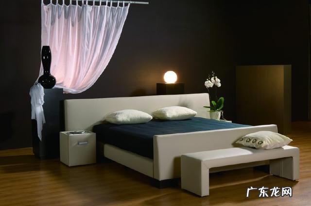 俗话说:”床头放三物,招财又纳福“是哪三物?有何寓意?