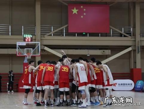 国青男篮现场出现两大神秘人物，马布里与姚明场下密谈，有望拿下男篮教鞭，你怎么看？