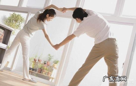 男的婚后跟父母住在一起能成熟吗?婚姻能幸福吗?