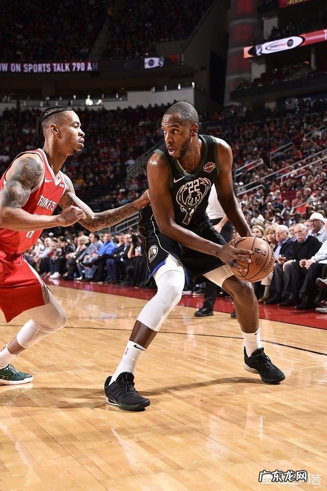 雄鹿锁定2018-19常规赛冠军,如何评价他们本赛季的表现,雄鹿的季后赛前景如何?