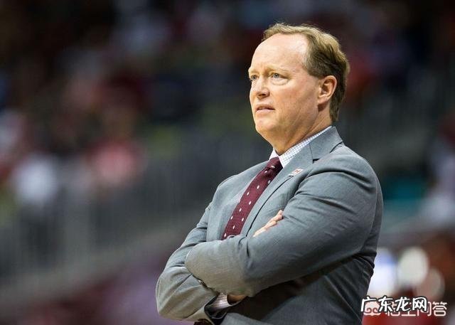 雄鹿锁定2018-19常规赛冠军,如何评价他们本赛季的表现,雄鹿的季后赛前景如何?