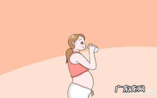 怀孕时嗓子总是特别干,老想喝水,是怎么回事?