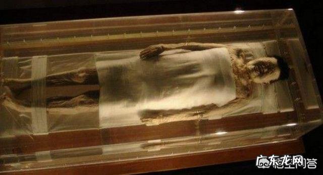 有些古代帝王死后,其灵柩需要放置几个月才下葬,他们不担心尸体会腐烂吗?