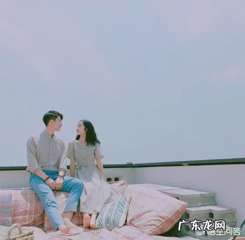 有哪些好看的情侣日常穿搭？