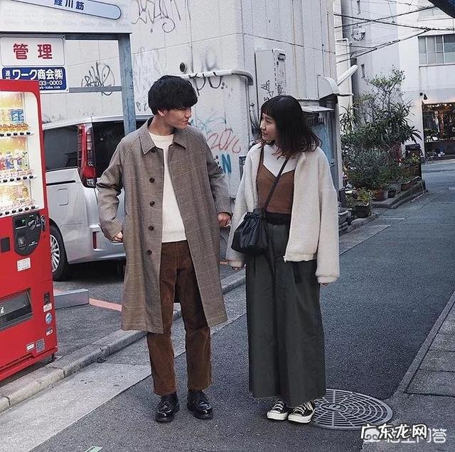 有哪些好看的情侣日常穿搭？