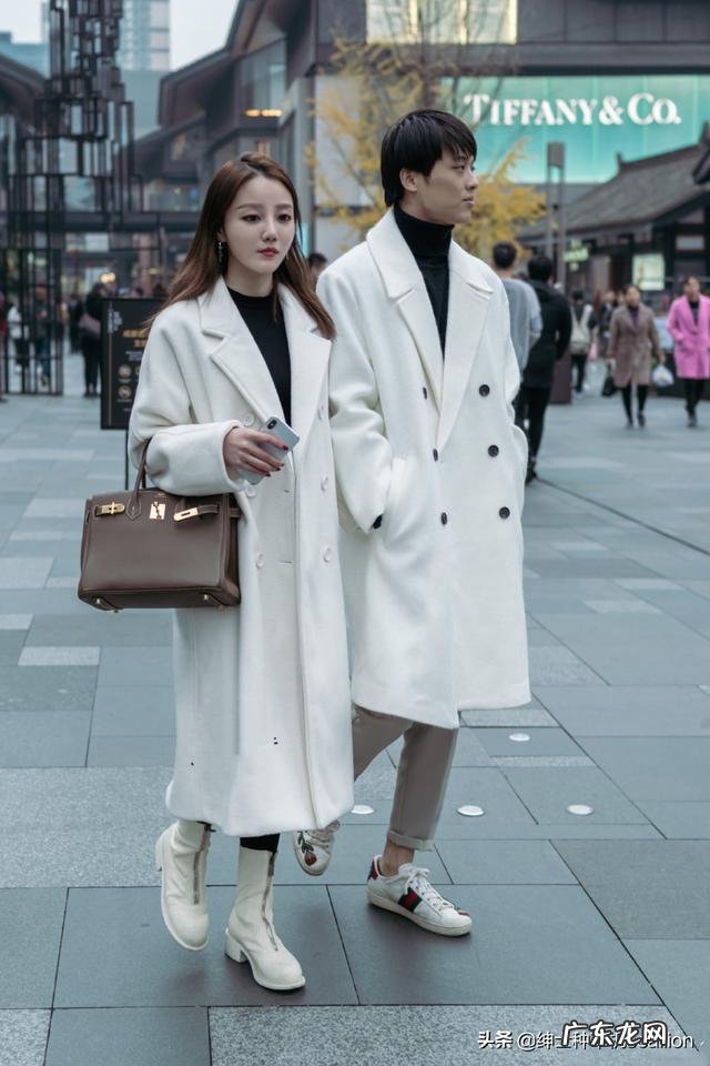 有哪些好看的情侣日常穿搭?