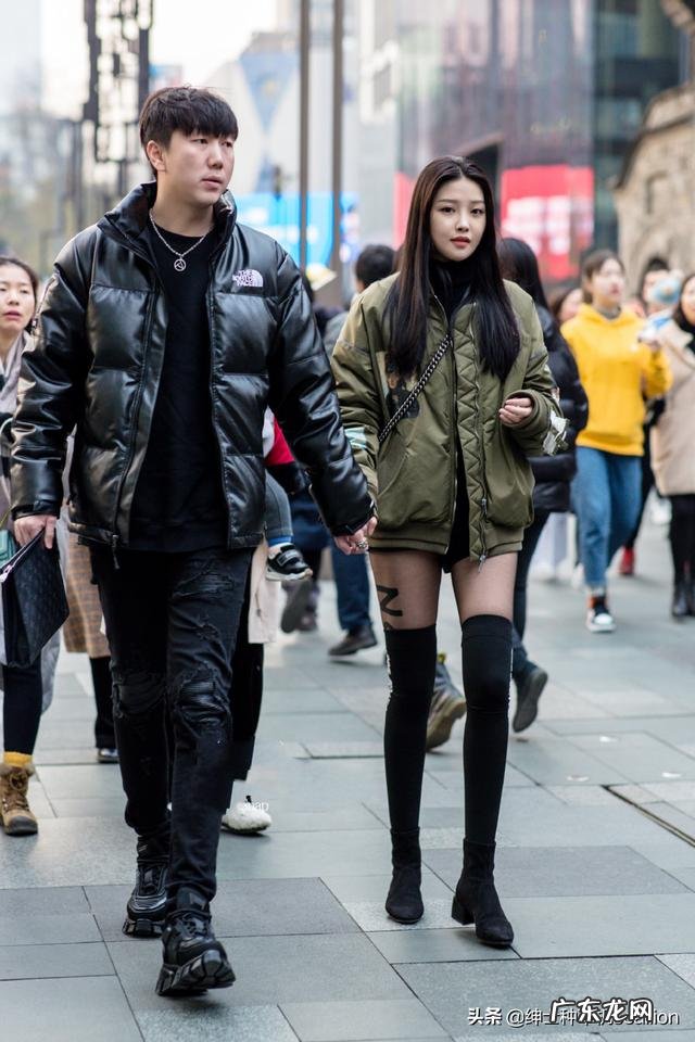 有哪些好看的情侣日常穿搭?