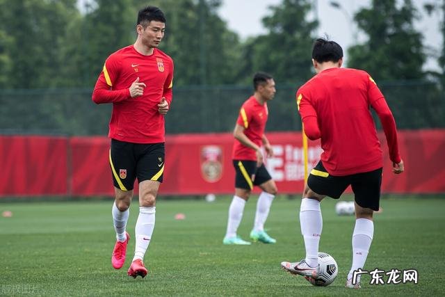 超90人团队将前往迪拜,国足能否突围40强赛?