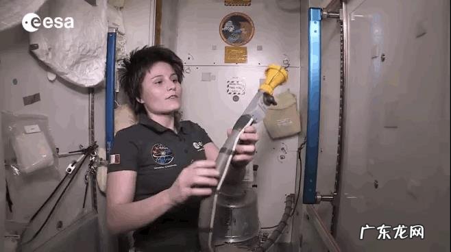 航天员是怎样在太空上厕所的？