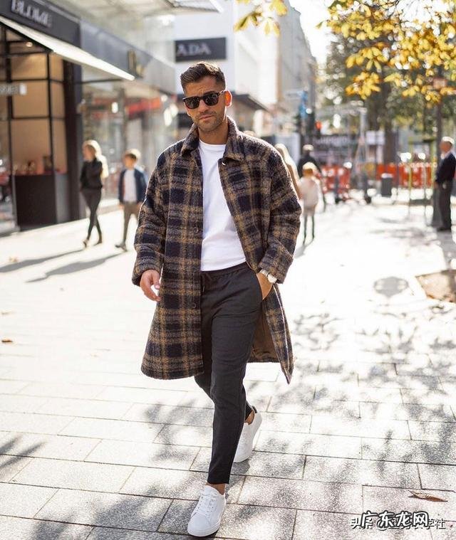 格子衣服怎么搭配好看？