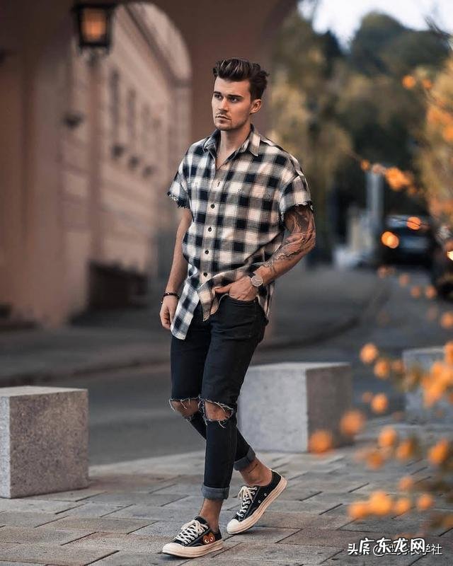 格子衣服怎么搭配好看?