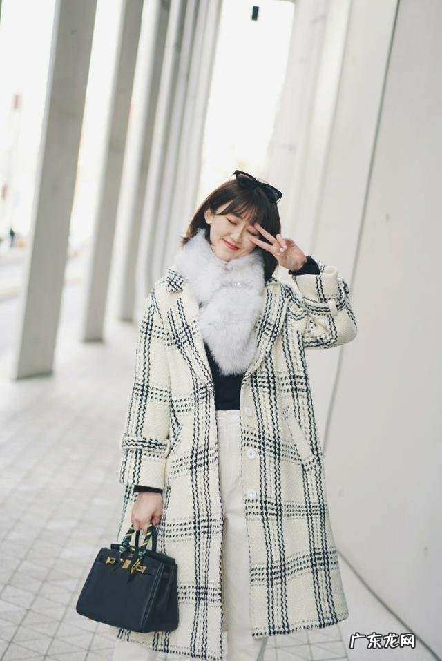 格子衣服怎么搭配好看?