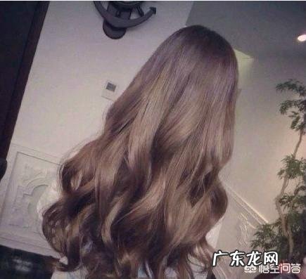 大脸的人适合怎样的发型?