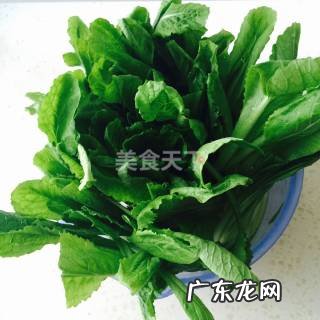 小白菜汆丸子的做法