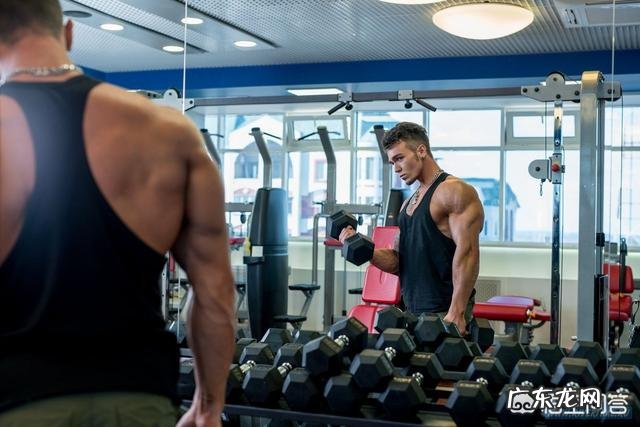 怎么锻炼手臂力量?