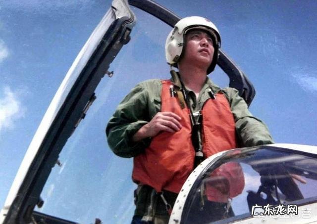 你摘抄过什么样的优美或凄凉的句子,可以使自己潸然泪下?