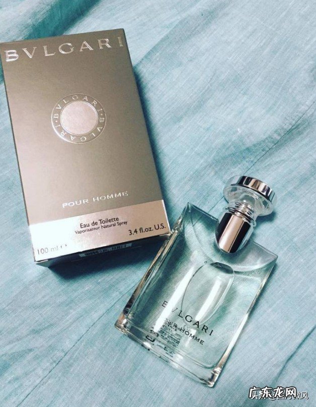 22岁的女生适合用什么香水?什么香水留香持久点呢?