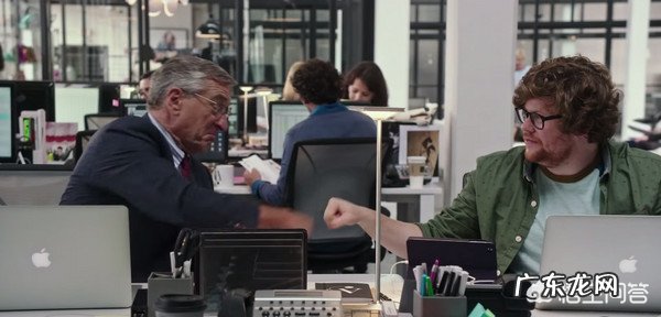 《实习生》这个电影怎么样？