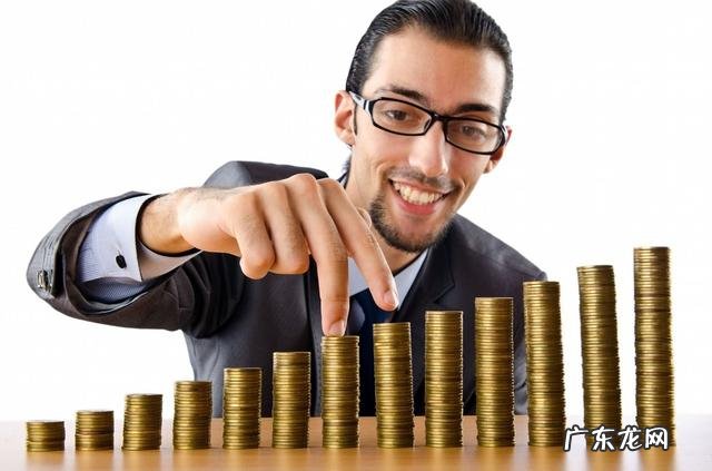 25岁事业编想辞职,自己创业开养生美容馆如何?