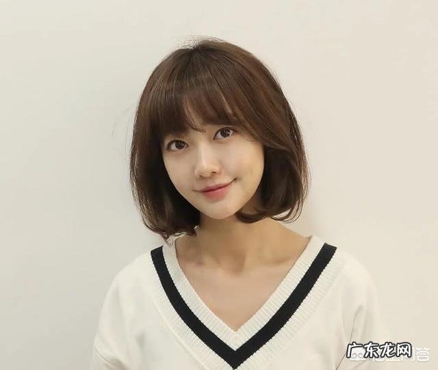 头发黑且多，剪个齐肩短发烫个内扣会怎么样？