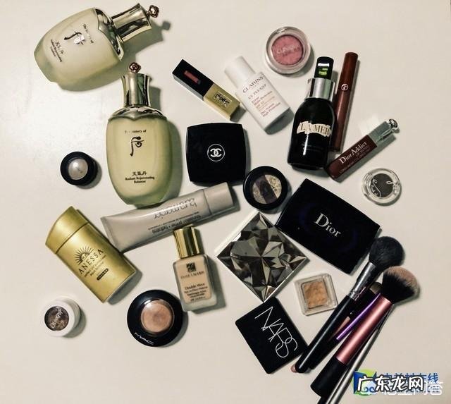 外出旅行,有哪些东西是必带的?